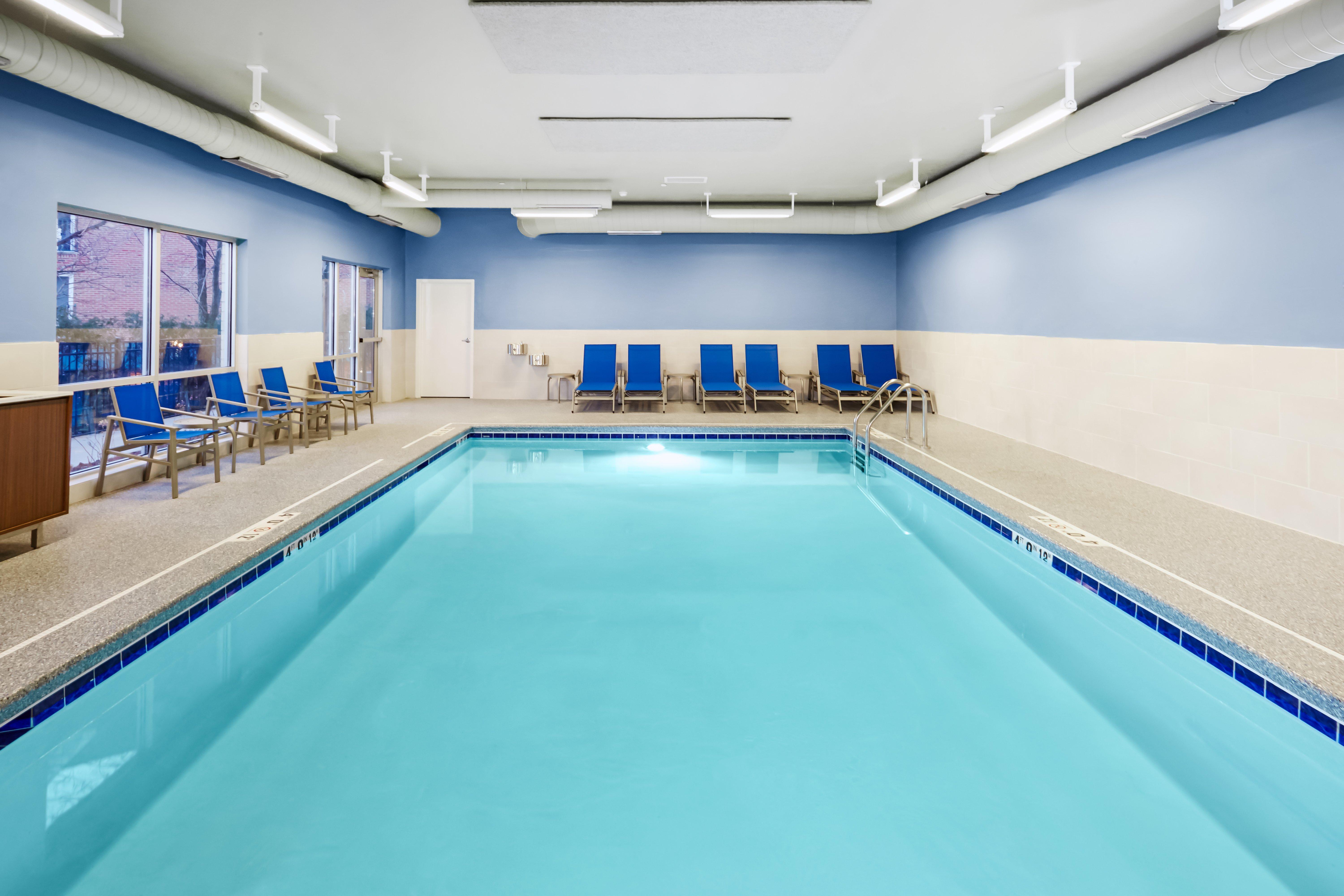 Holiday Inn Express & Suites Chicago North Shore - Niles By Ihg Eksteriør bilde