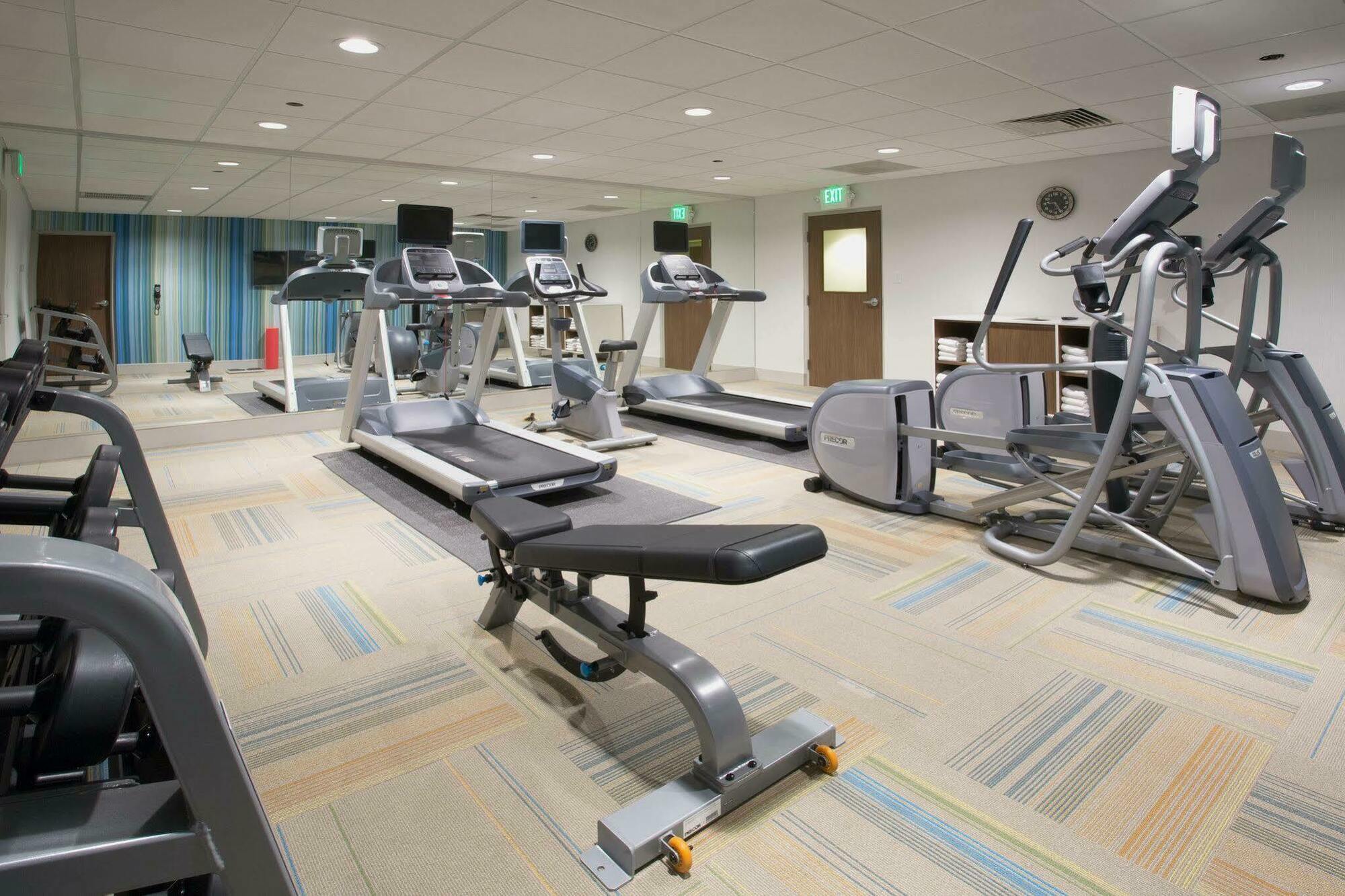 Holiday Inn Express & Suites Chicago North Shore - Niles By Ihg Eksteriør bilde